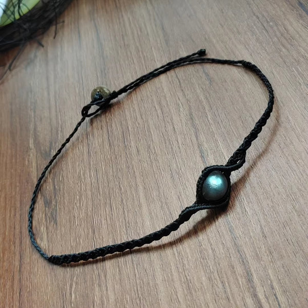 Simple crystal black choker necklace
