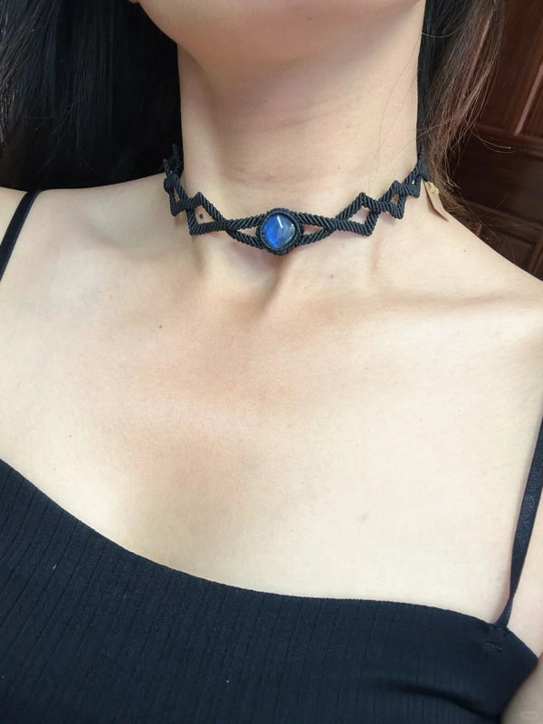 Labradorite crystal choker necklace for women