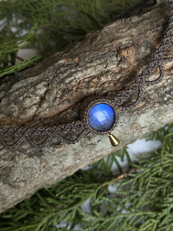 Handwoven Choker with labradorite Gemstone