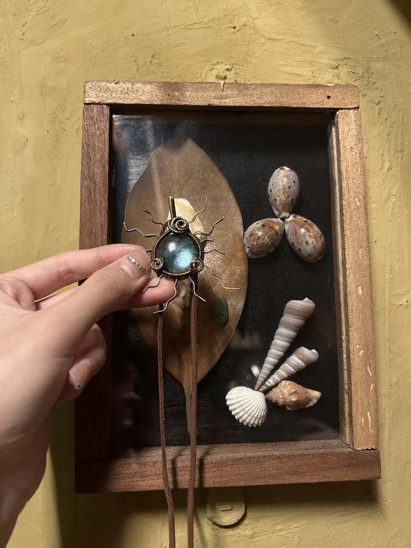 Mystical Sunburst Labradorite Pendant
