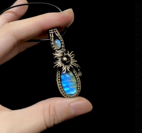 Labradorite love necklace